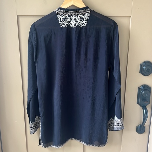 Johnny Was Meadow Embroidered Longline Tunic Blouse. Long Sleeve Black Roomy S - Picture 9 of 11